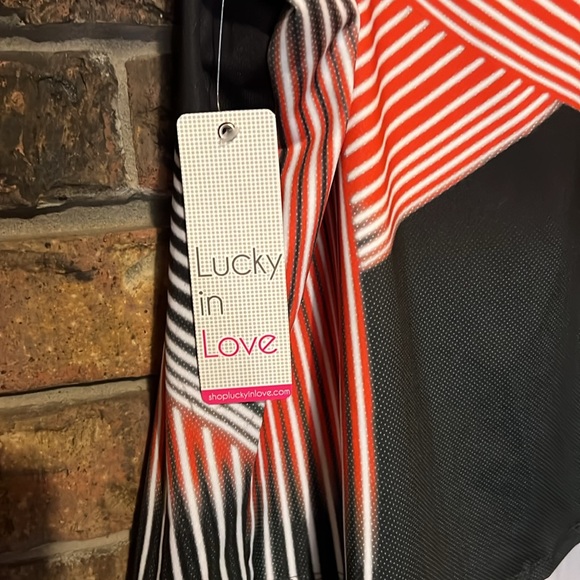 Lovely red gray and white swim top from Lucky in Love - Picture 4 of 5